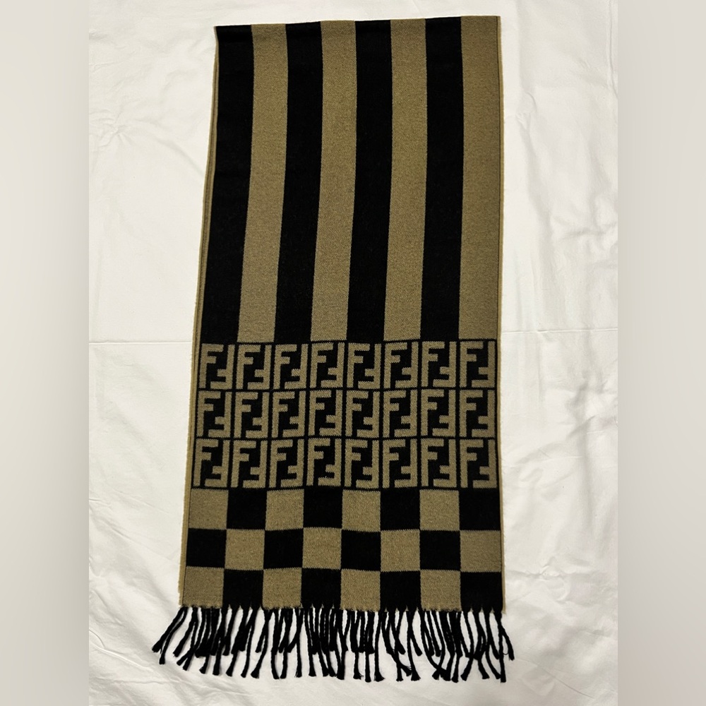 FENDI SCARF IN PRISTINE CONDITION